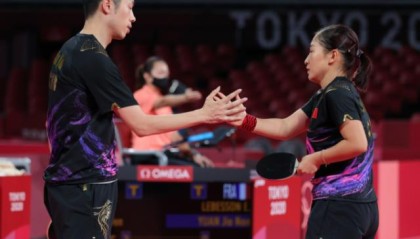 体育直播-26日看点：乒乓球混双中日决战 体操男团“三国杀”