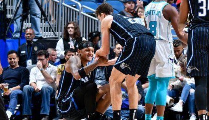 篮球直播-生涯前6场均20+历史第六人 班凯罗已扛起魔术大旗